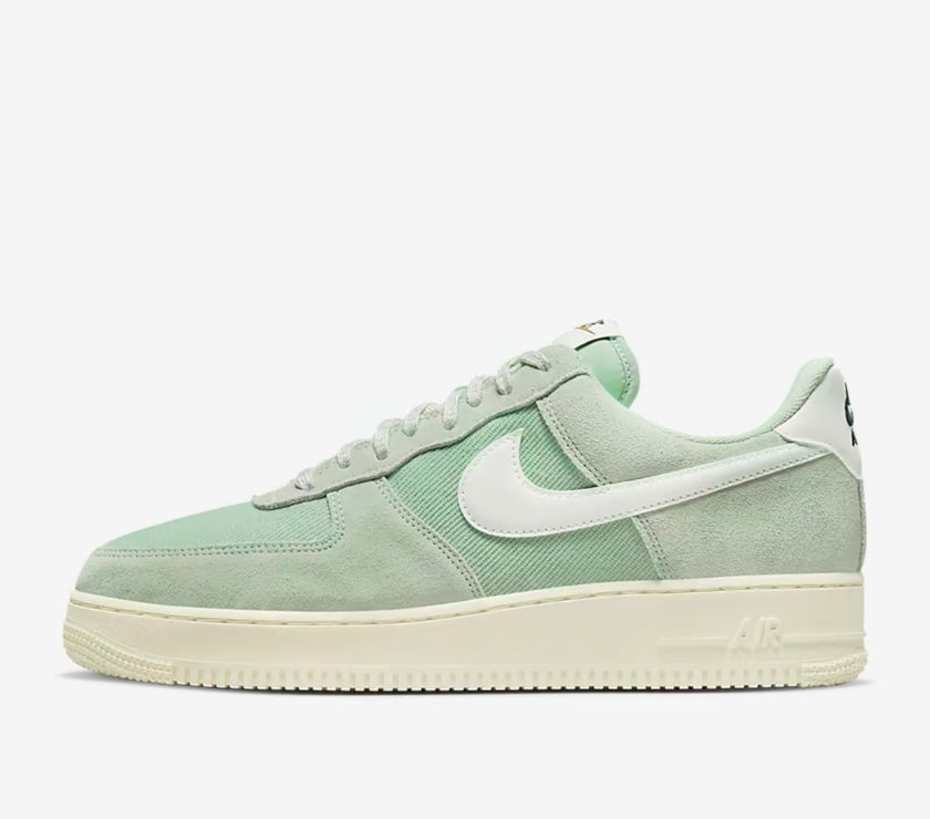 Nike Air Force 1 '07 LV8 Men's Shoes