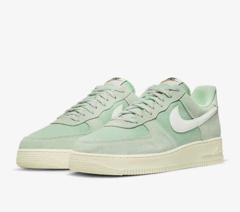 Nike Air Force 1 '07 LV8 Men's Shoes