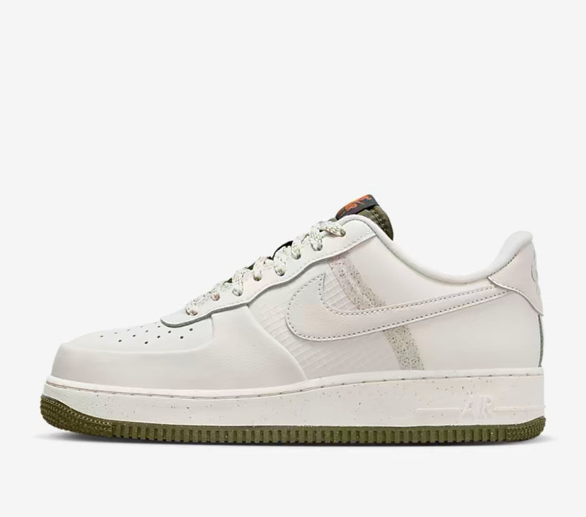 Nike Air Force 1 '07 LV8 Men's Shoes